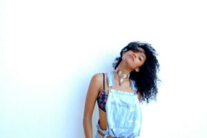SZA Biography: R&B Career, Neo-Soul and Musical Influence