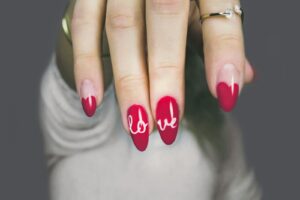 Baddie Nail Trends: Popular Designs That Define the Aesthetic