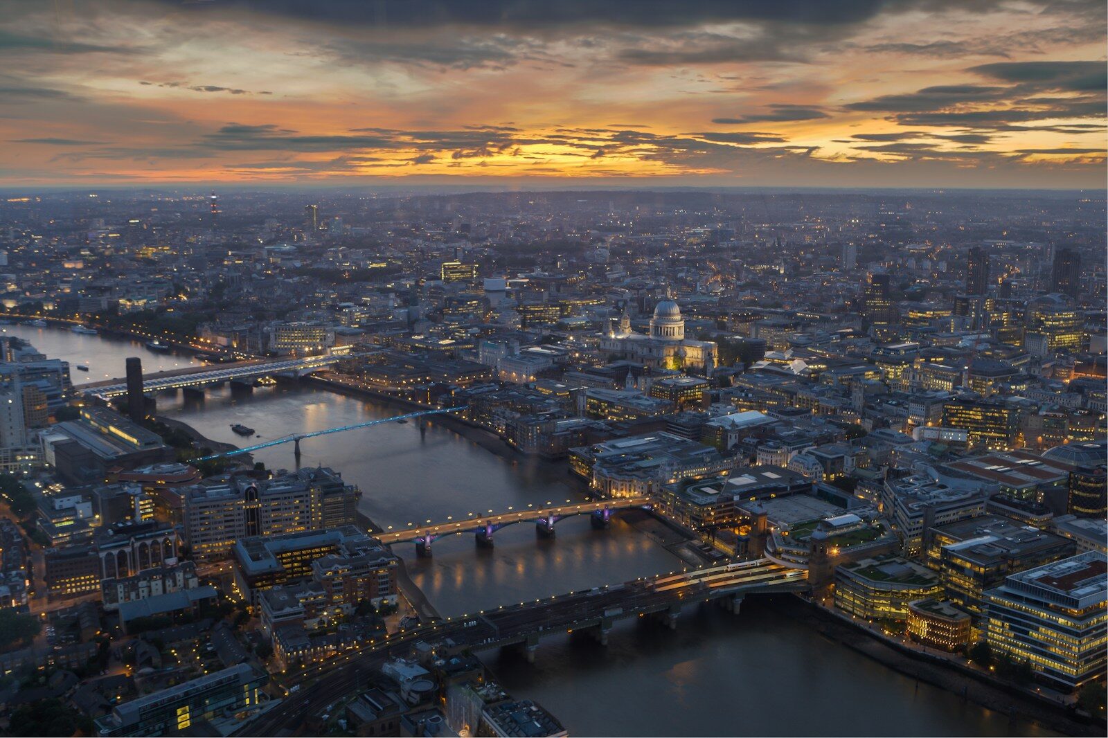 London After Dark: A Guide to the City’s Sophisticated Social Scene